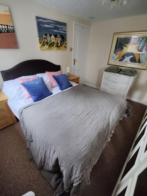 Stunning 1 Bedroom Apartment Over Looking River Rye Exteriör bild